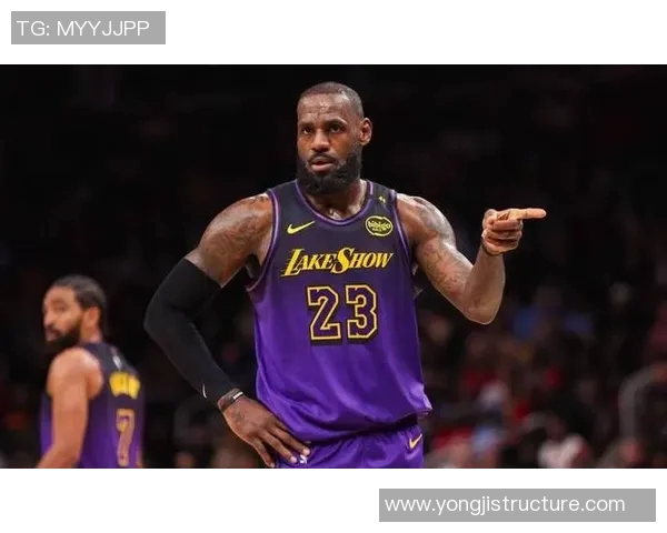 湖人全队集结备战季后赛，詹皇豪言进军总决赛